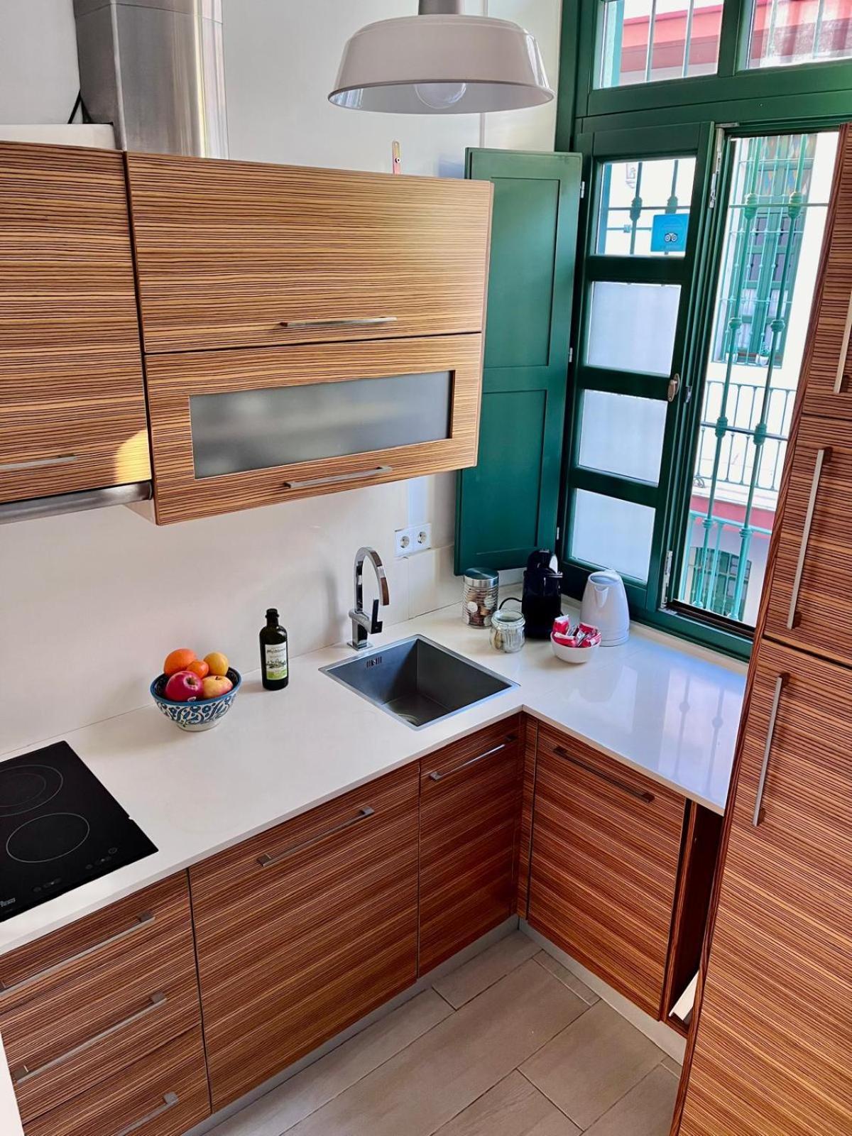 Apartament Jacaranda Triana Sewilla Zewnętrze zdjęcie